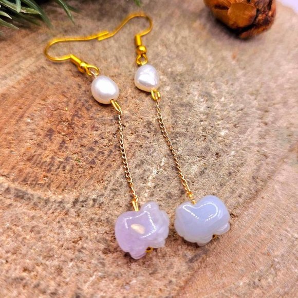 Nature Jade Blessing Pig Dangle Earring - Picture 8 of 10